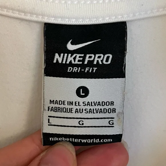 Nike Women's White Zip-Up Sweatshirt - Picture 4 of 4